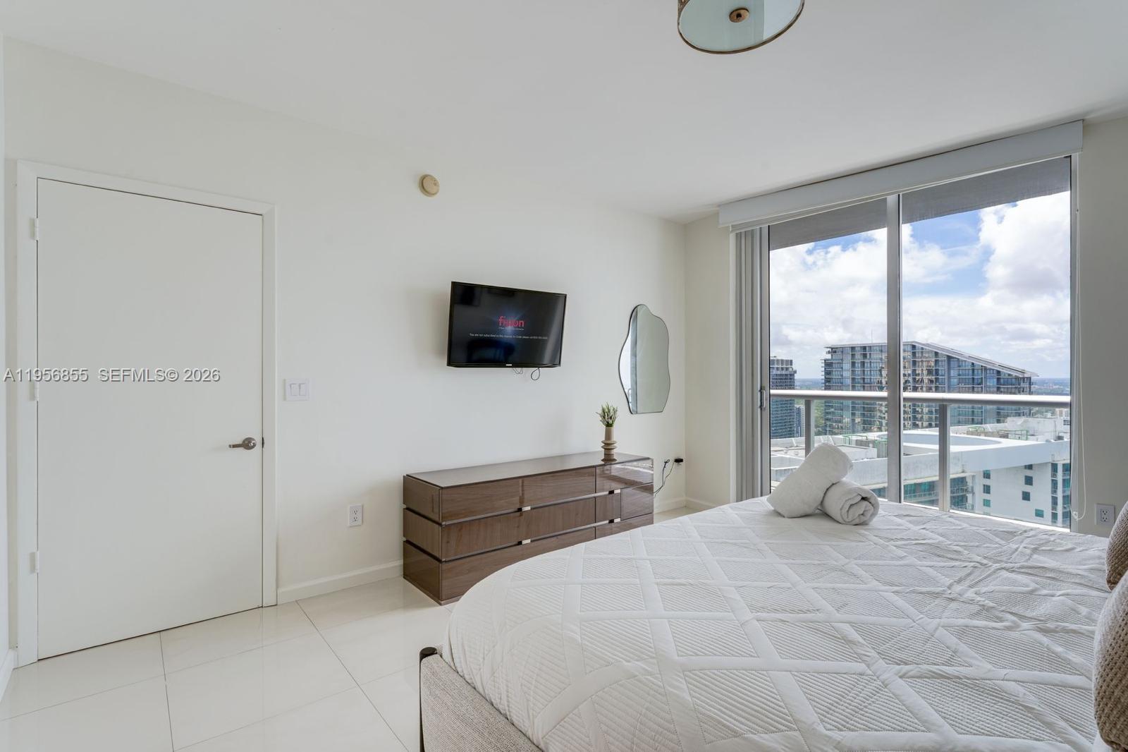 485 Brickell Ave #4706, Miami FL 33131