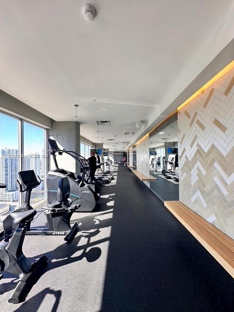 151 SE 1st St #2308, Miami FL 33131