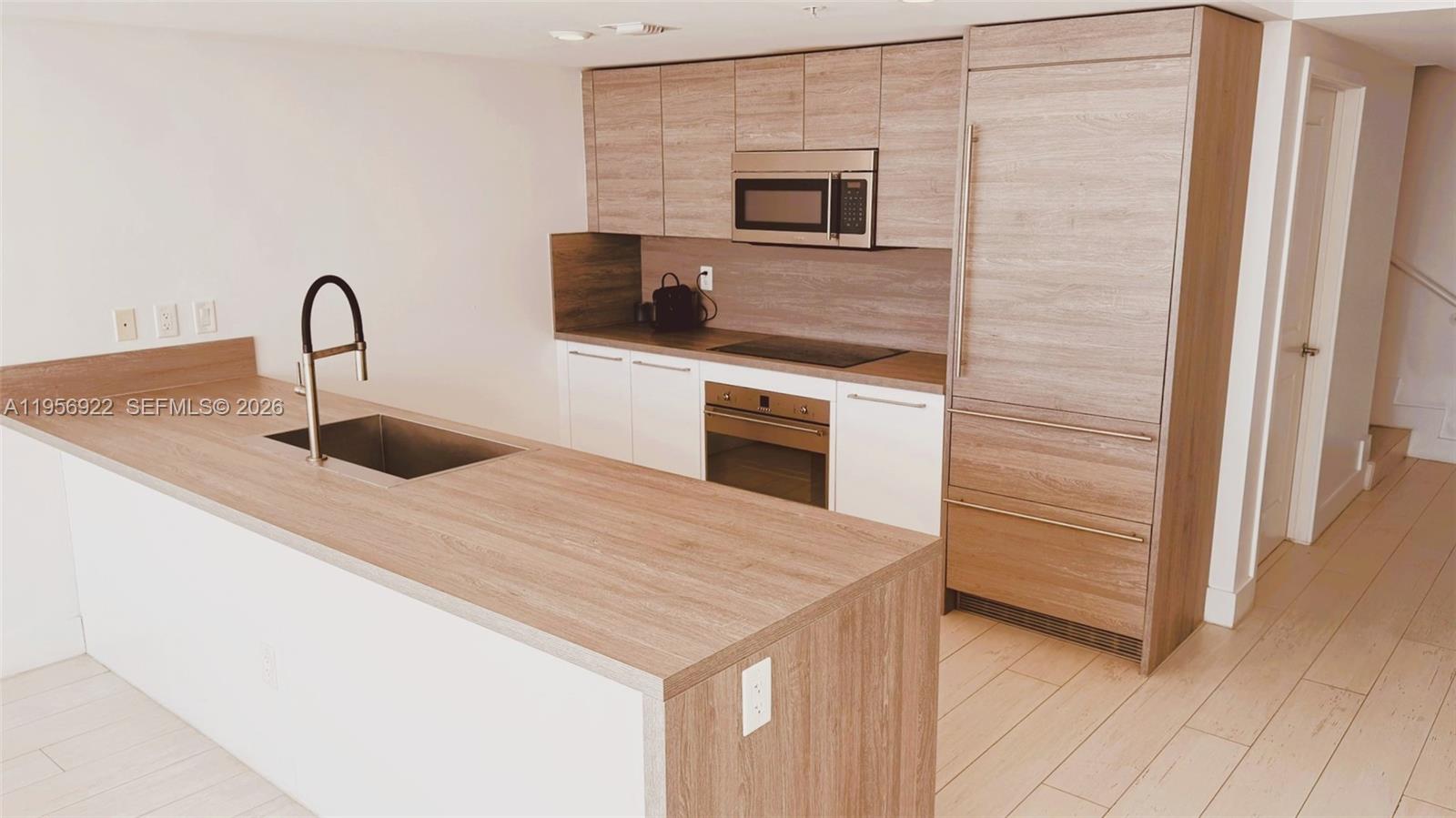 400 Sunny Isles Blvd #1906, Sunny Isles Beach FL 33160