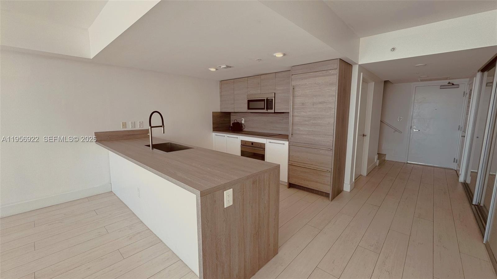 400 Sunny Isles Blvd #1906, Sunny Isles Beach FL 33160