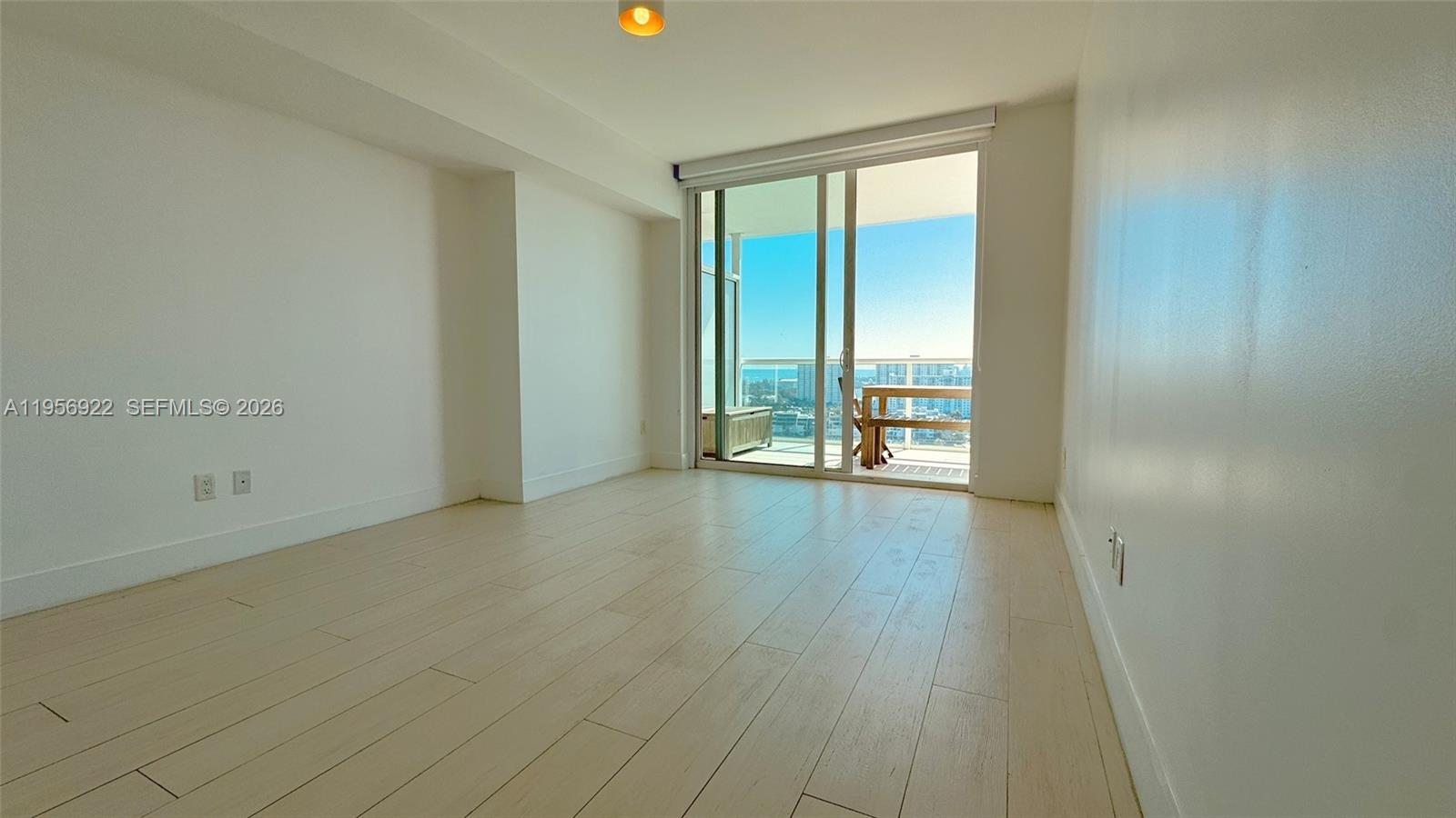 400 Sunny Isles Blvd #1906, Sunny Isles Beach FL 33160