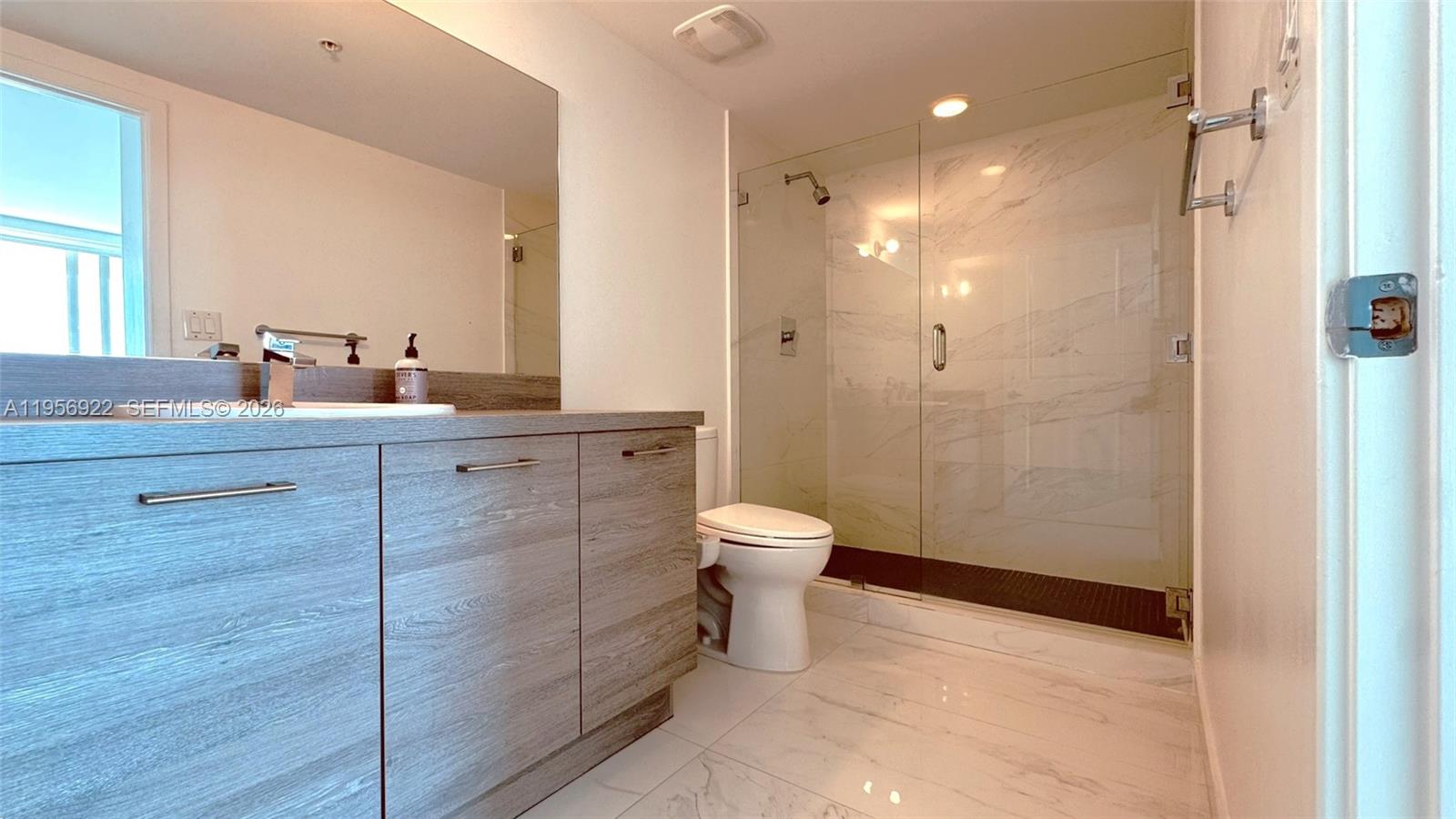 400 Sunny Isles Blvd #1906, Sunny Isles Beach FL 33160