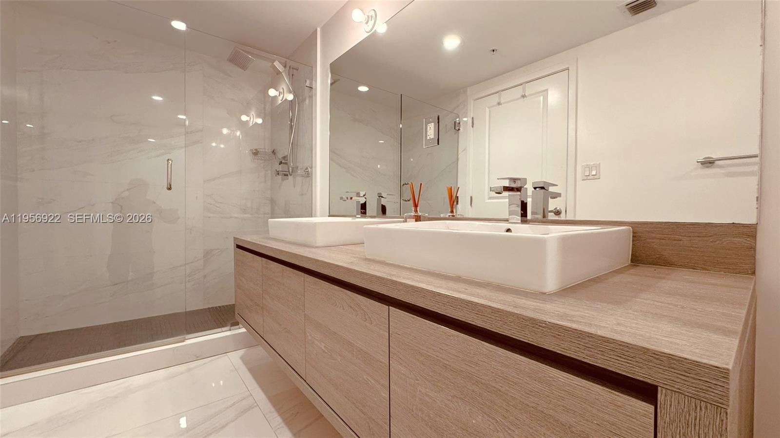400 Sunny Isles Blvd #1906, Sunny Isles Beach FL 33160
