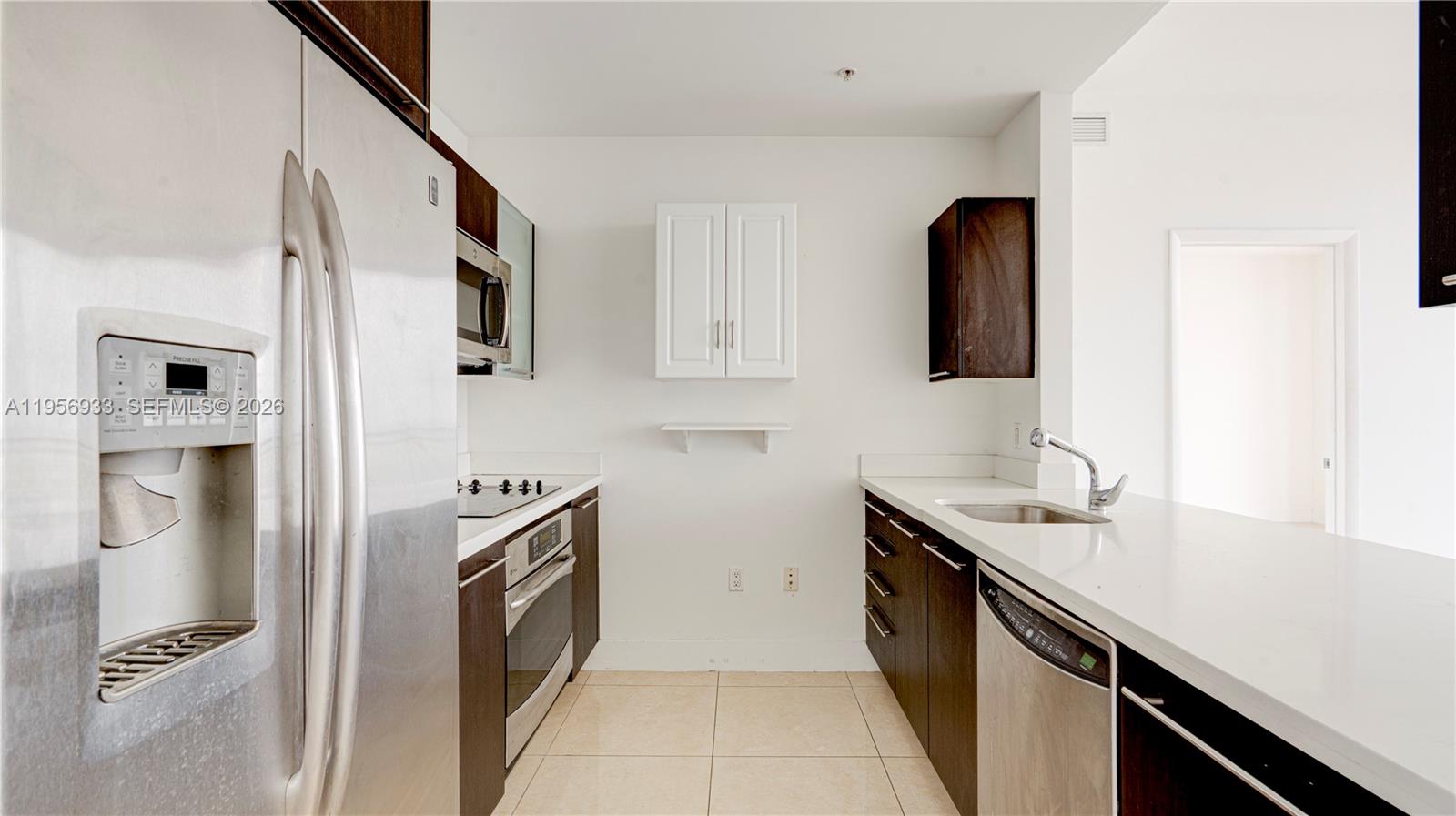 90 SW 3rd St #PH-10, Miami FL 33130