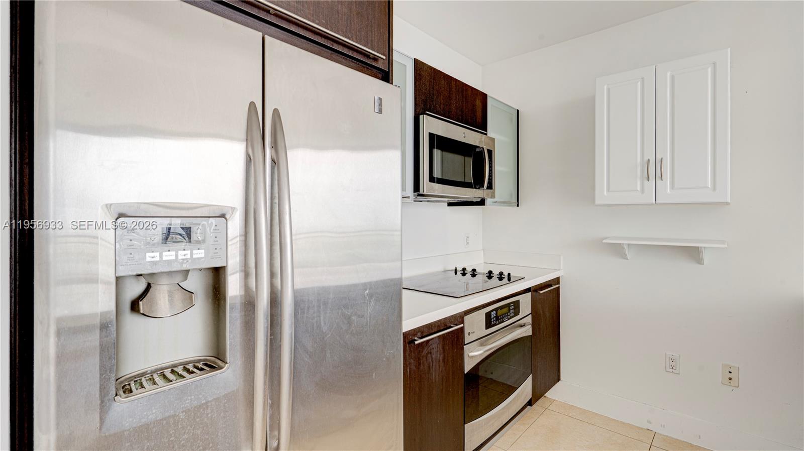 90 SW 3rd St #PH-10, Miami FL 33130