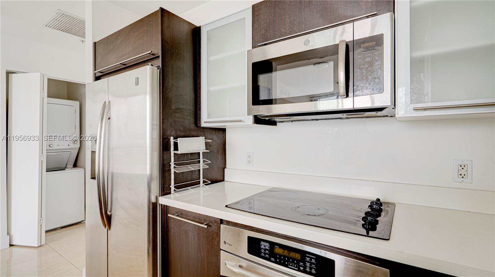 90 SW 3rd St #PH-10, Miami FL 33130