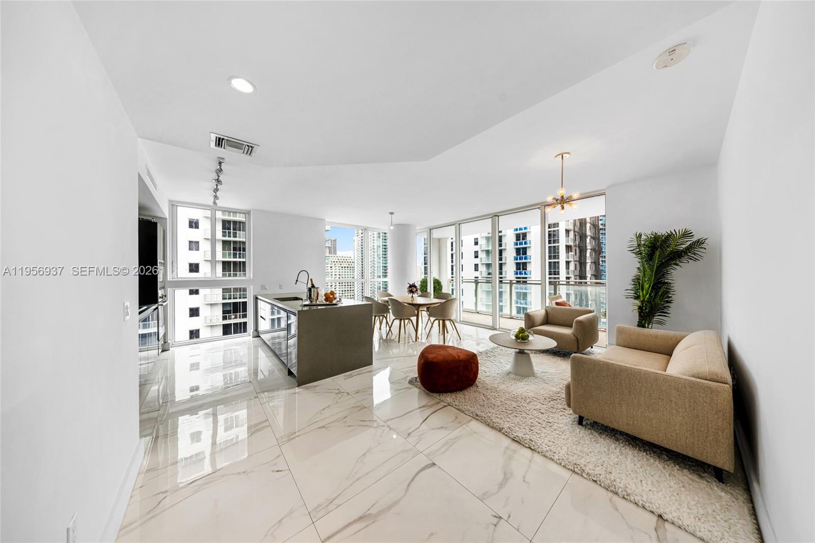 1080 Brickell Ave #2708, Miami FL 33131
