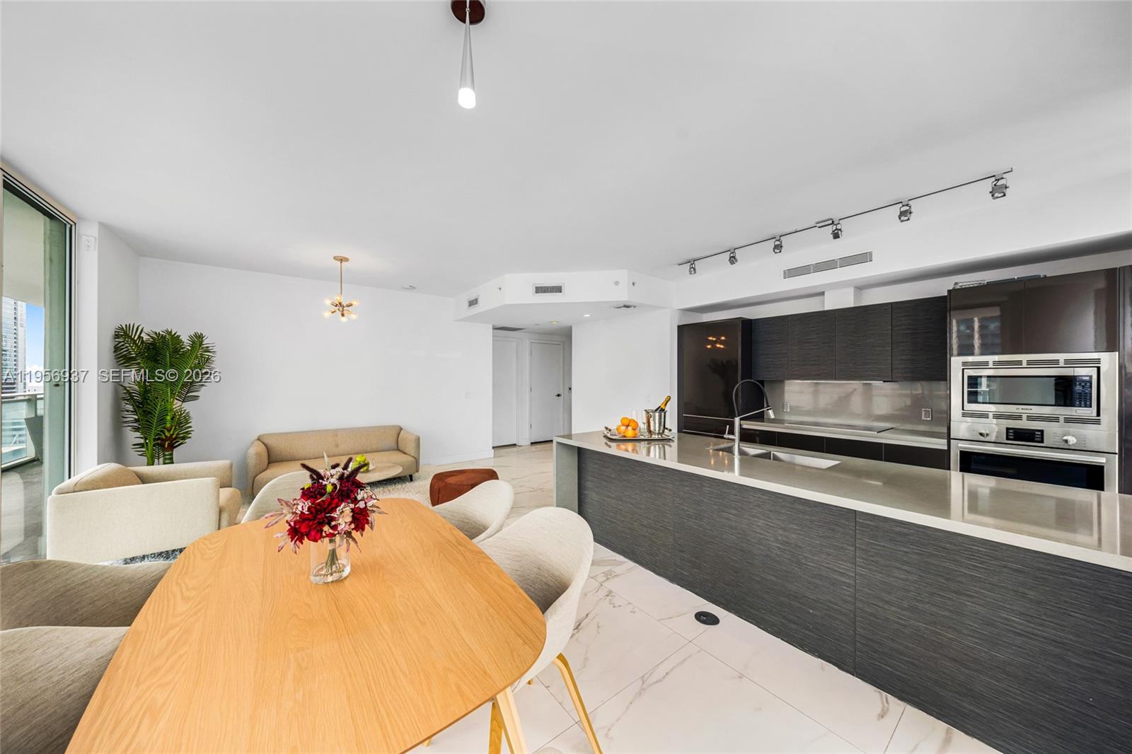 1080 Brickell Ave #2708, Miami FL 33131