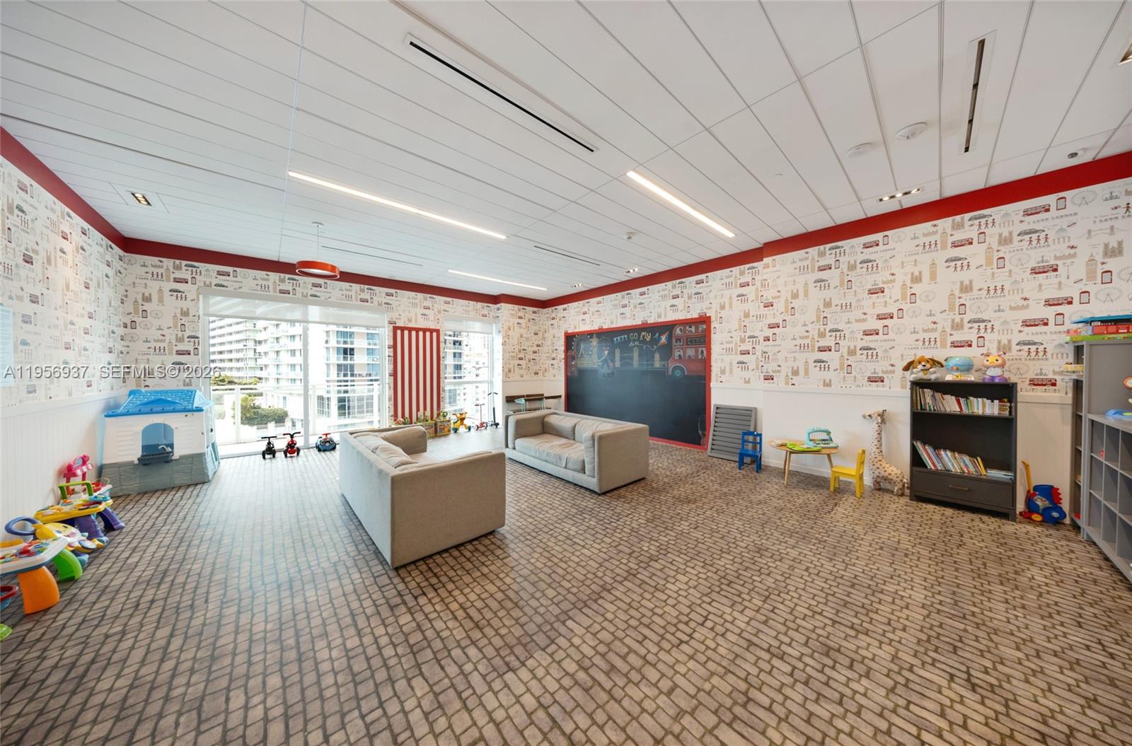 1080 Brickell Ave #2708, Miami FL 33131