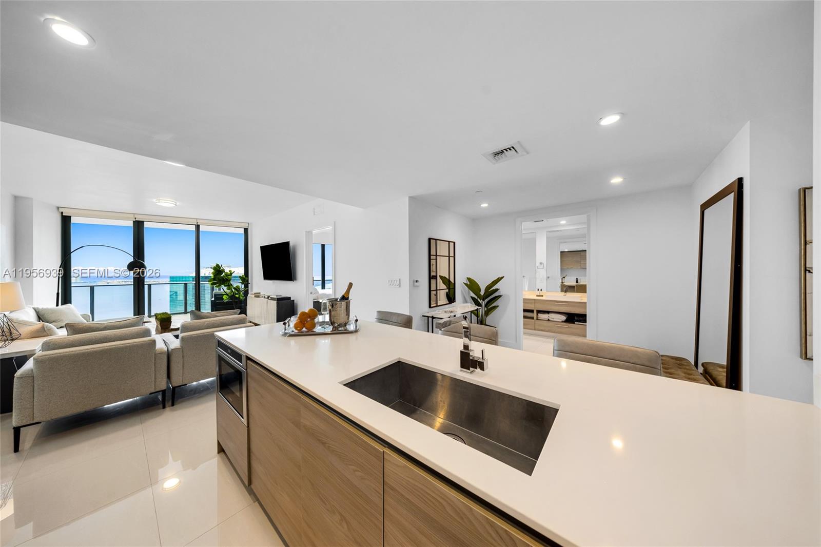 1300 S Miami Ave #4704, Miami FL 33130