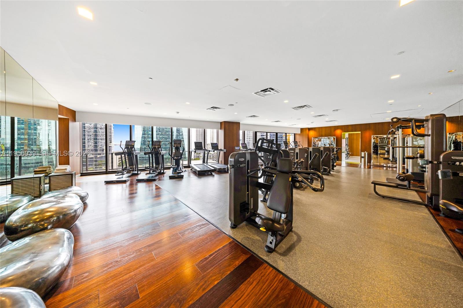 1300 S Miami Ave #4704, Miami FL 33130