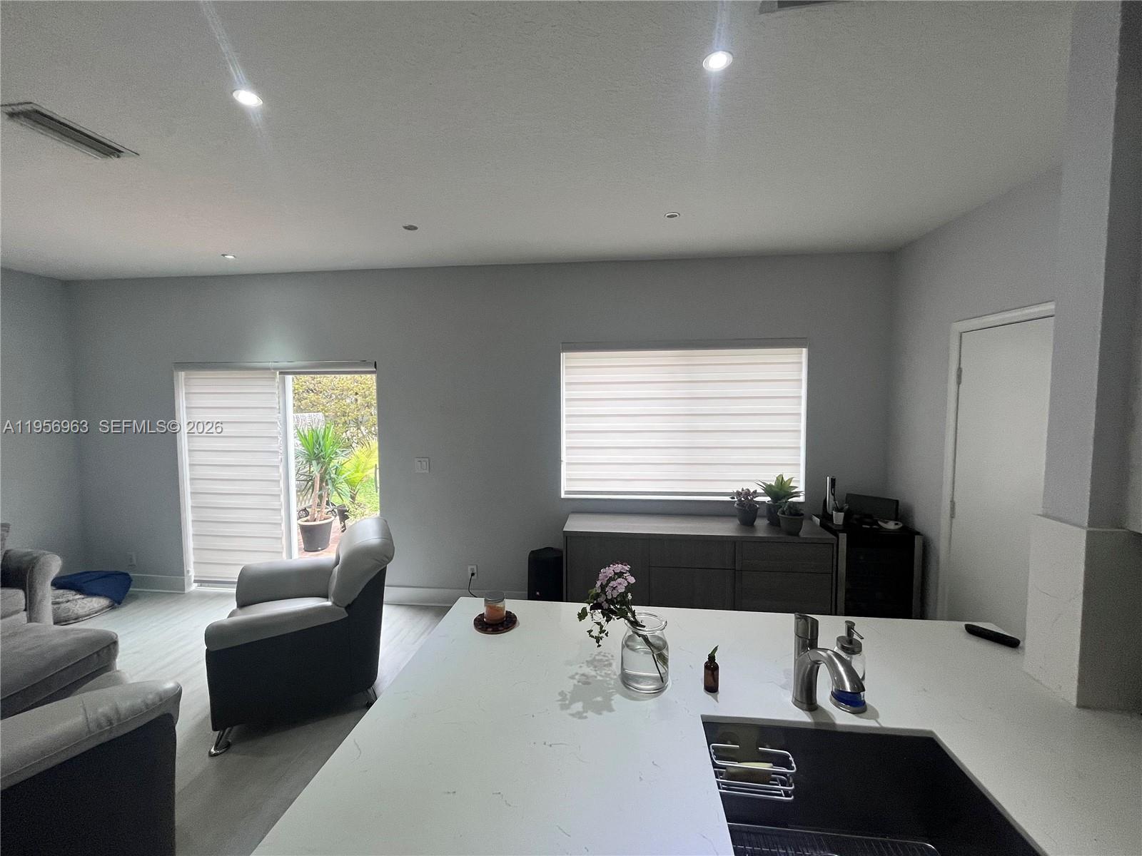 4746 Lago Vista Dr, Coconut Creek FL 33073