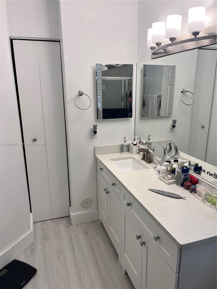 4746 Lago Vista Dr, Coconut Creek FL 33073