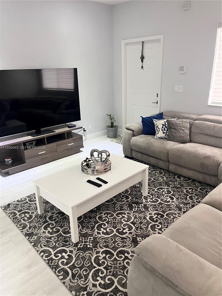 4746 Lago Vista Dr, Coconut Creek FL 33073