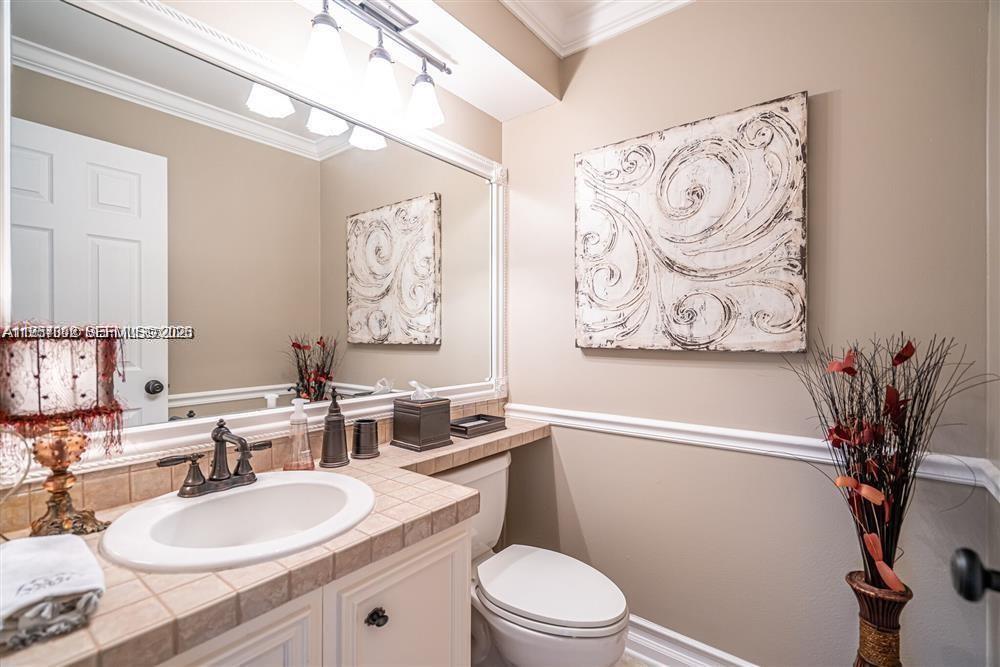 221 Waterside Dr #221, Hypoluxo FL 33462