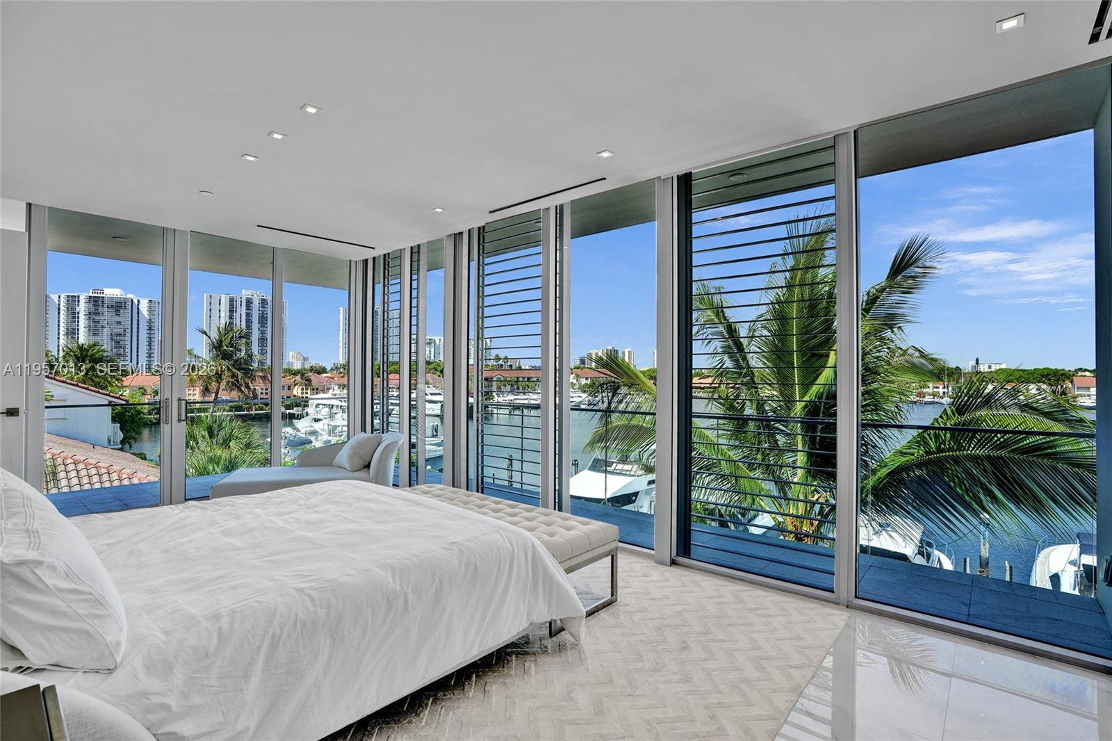 3750 Yacht Club Dr #TH1, Aventura FL 33180
