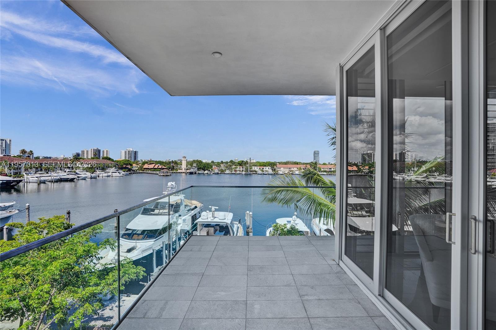 3750 Yacht Club Dr #TH1, Aventura FL 33180