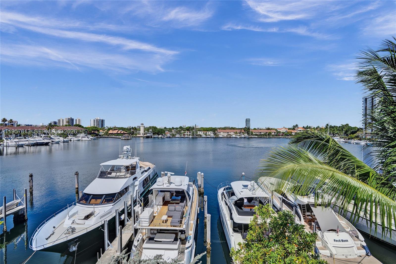 3750 Yacht Club Dr #TH1, Aventura FL 33180