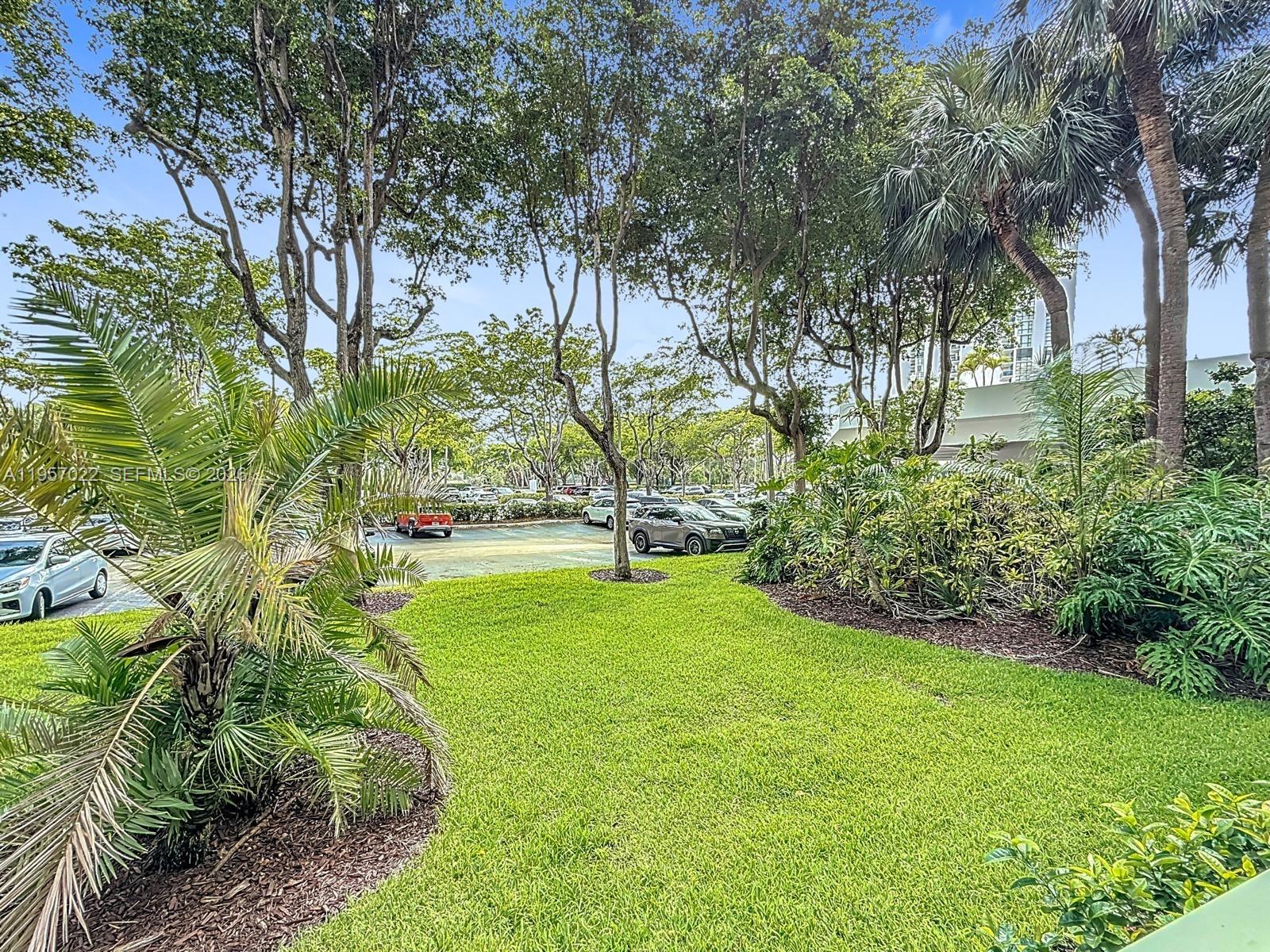3731 N Country Club Dr #126, Aventura FL 33180