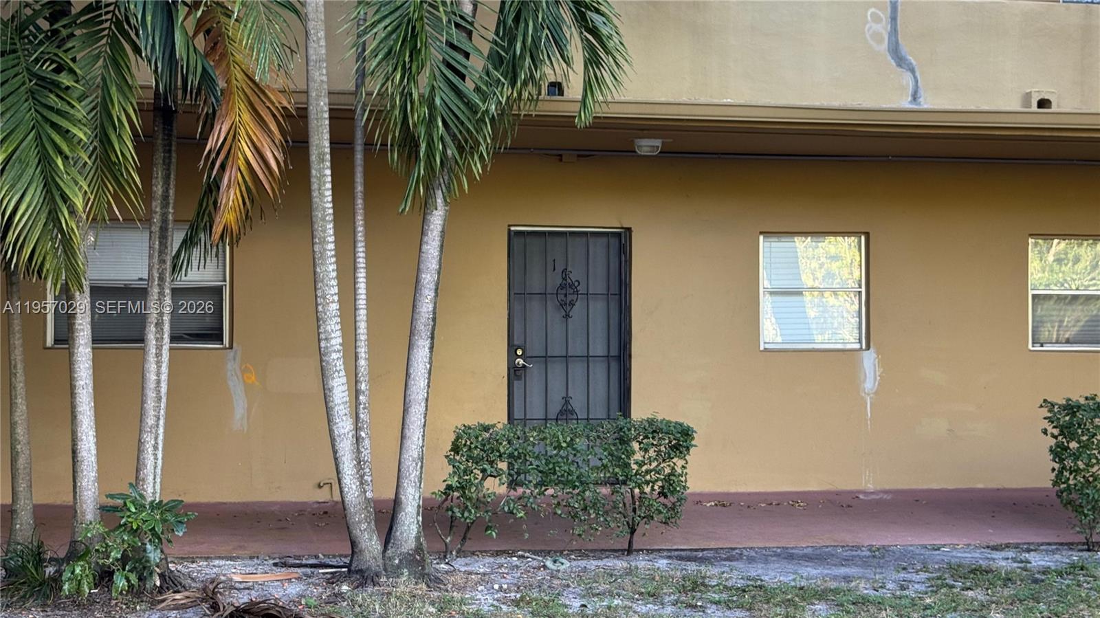 4111 Stirling Rd #102, Dania Beach FL 33314