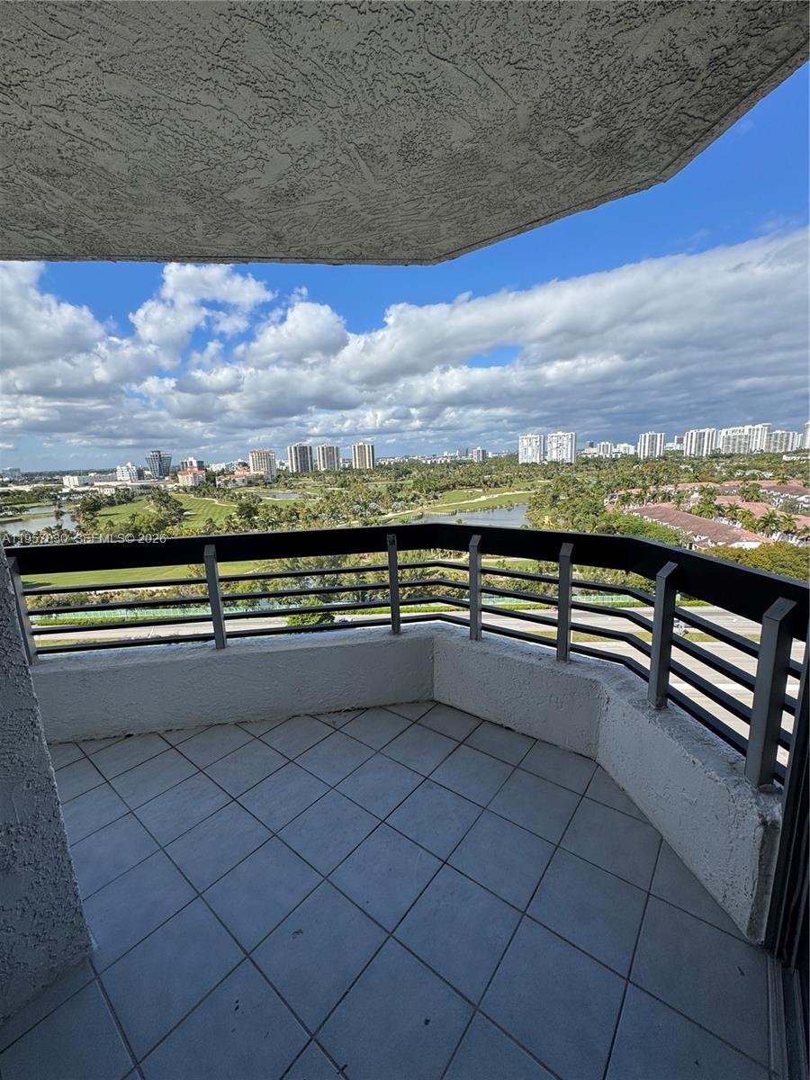 3400 NE 192nd St #1608, Aventura FL 33180