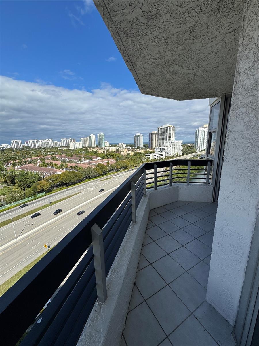3400 NE 192nd St #1608, Aventura FL 33180
