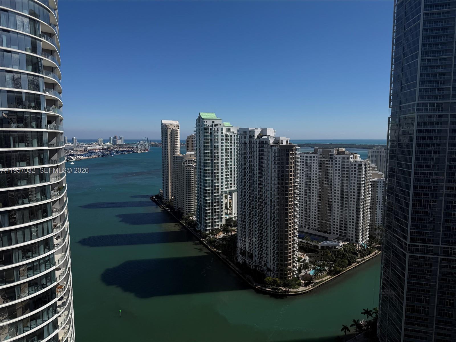 200 Biscayne Boulevard Way #3907, Miami FL 33131