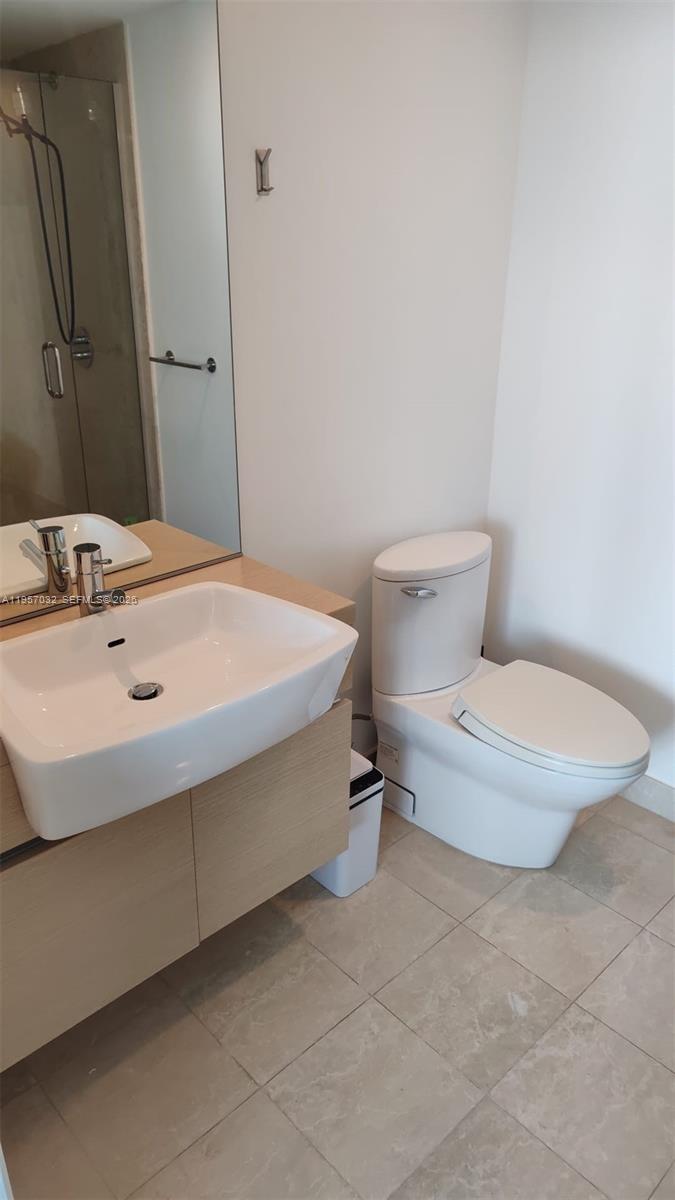 200 Biscayne Boulevard Way #3907, Miami FL 33131