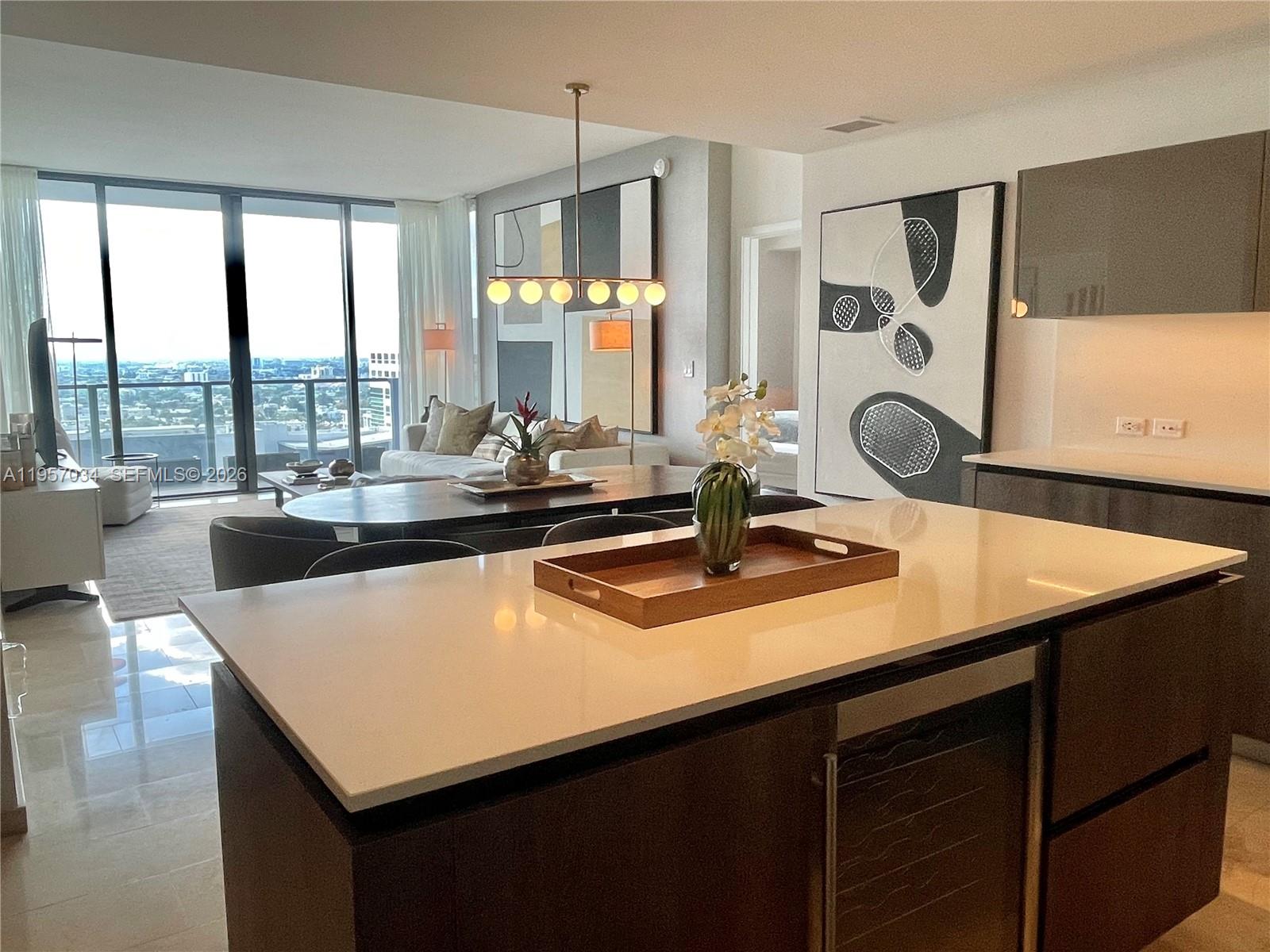 88 SW 7th St #2404, Miami FL 33130