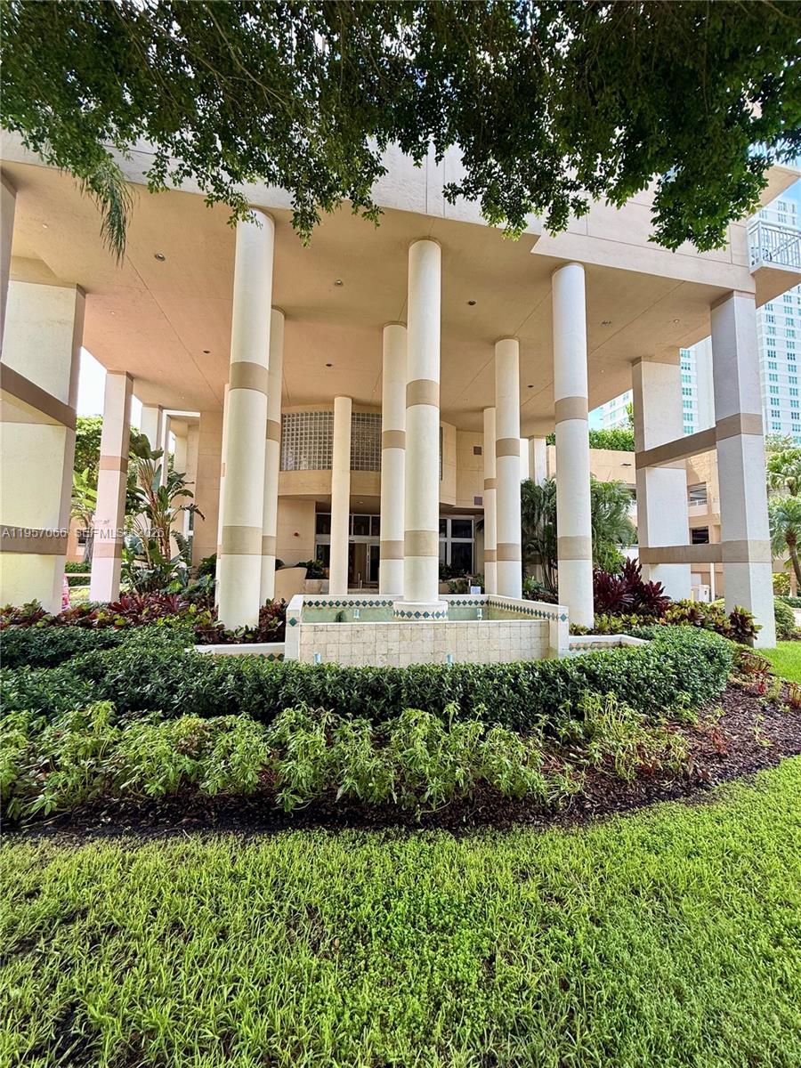 770 Claughton Island Dr #1503, Miami FL 33131