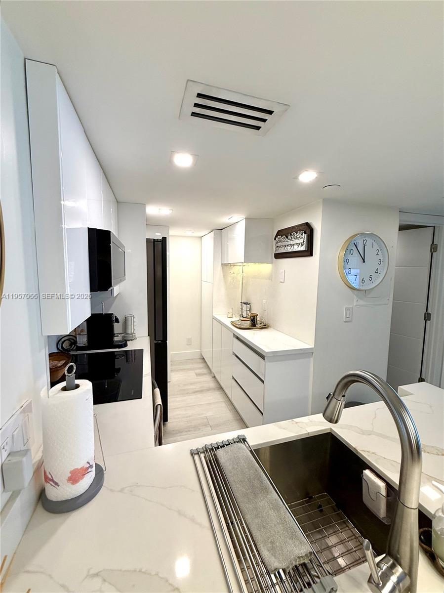 770 Claughton Island Dr #1503, Miami FL 33131
