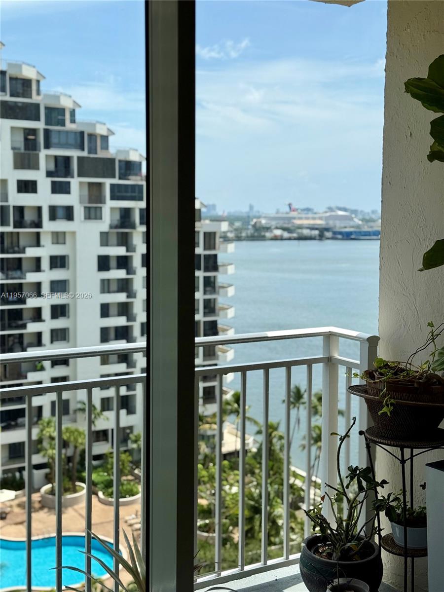 770 Claughton Island Dr #1503, Miami FL 33131