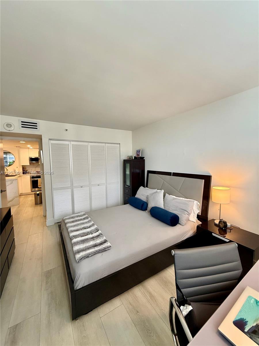 770 Claughton Island Dr #1503, Miami FL 33131
