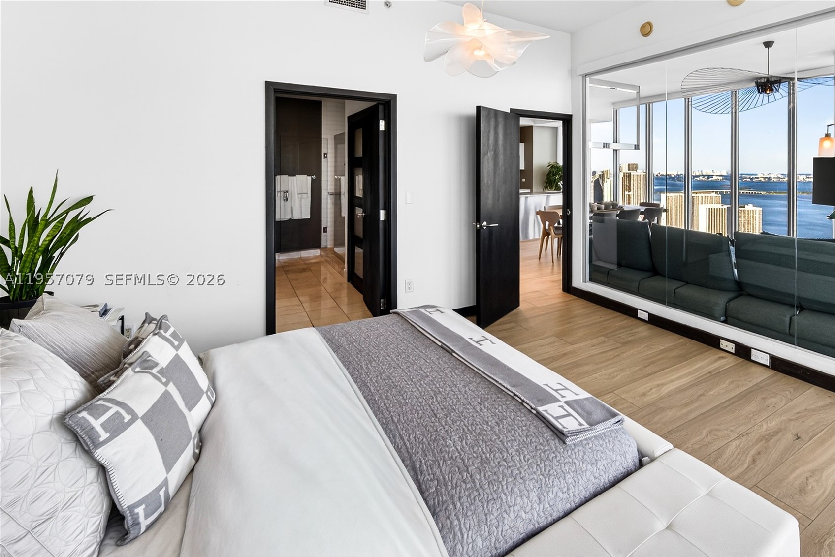 888 Biscayne Blvd #5508, Miami FL 33132