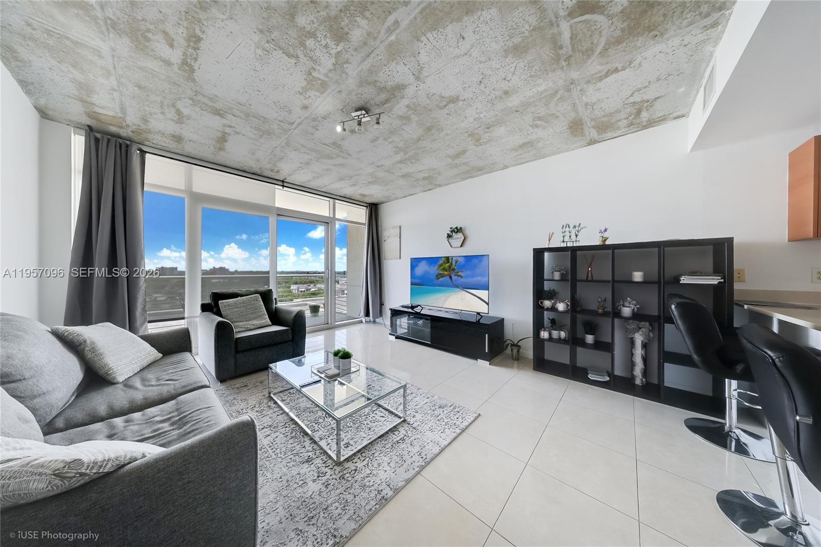 3250 NE 1st Ave #811, Miami FL 33137