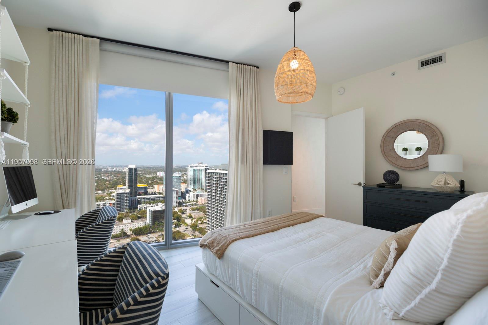 2900 NE 7th Ave #3701, Miami FL 33137