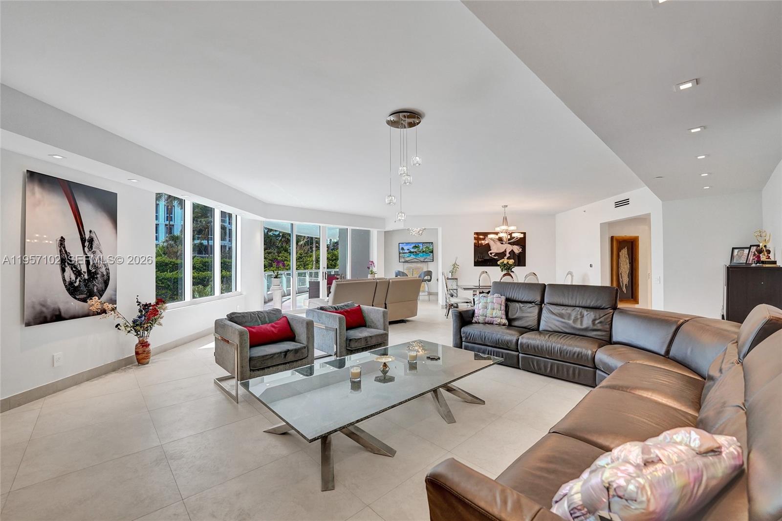 21200 Point Place #403, Aventura FL 33180