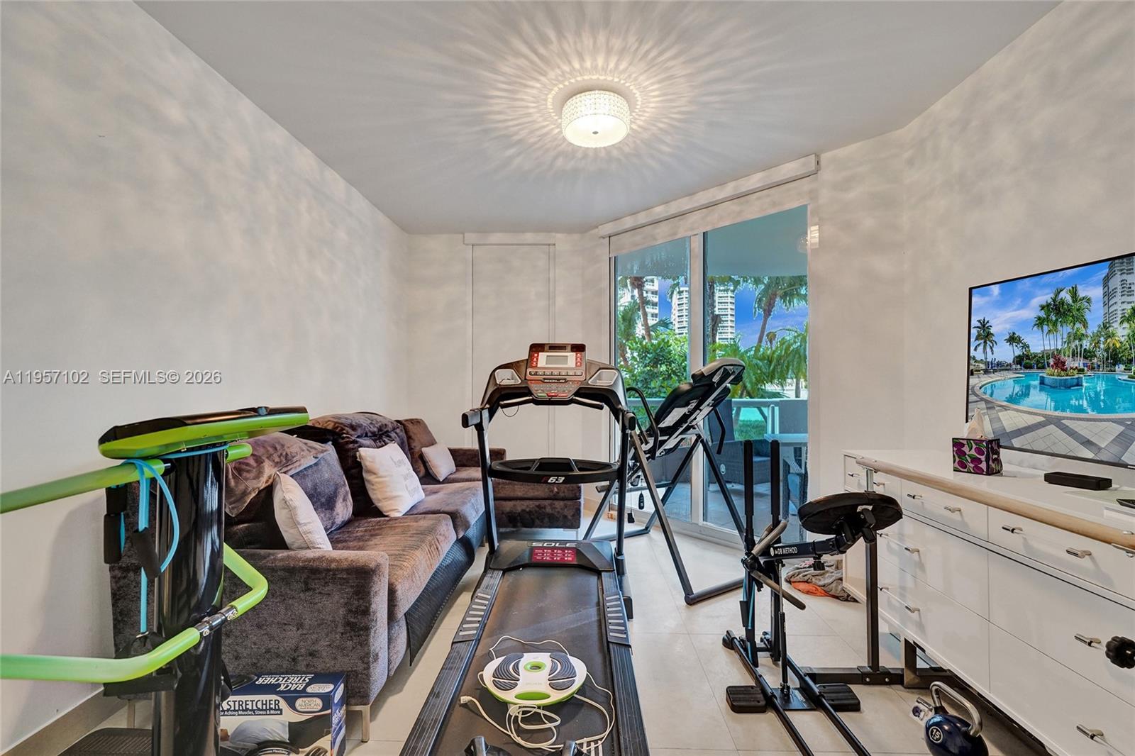 21200 Point Place #403, Aventura FL 33180