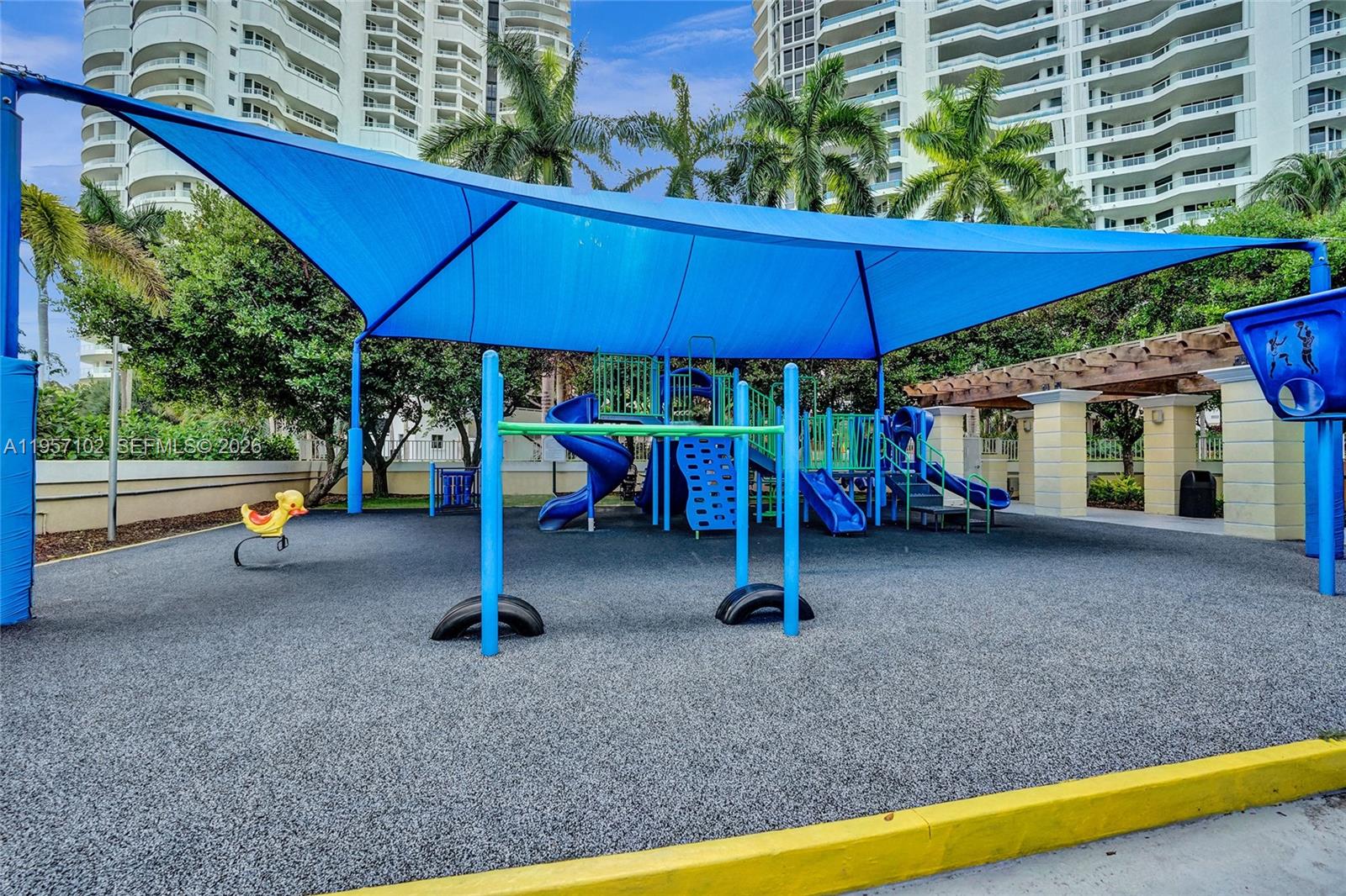 21200 Point Place #403, Aventura FL 33180