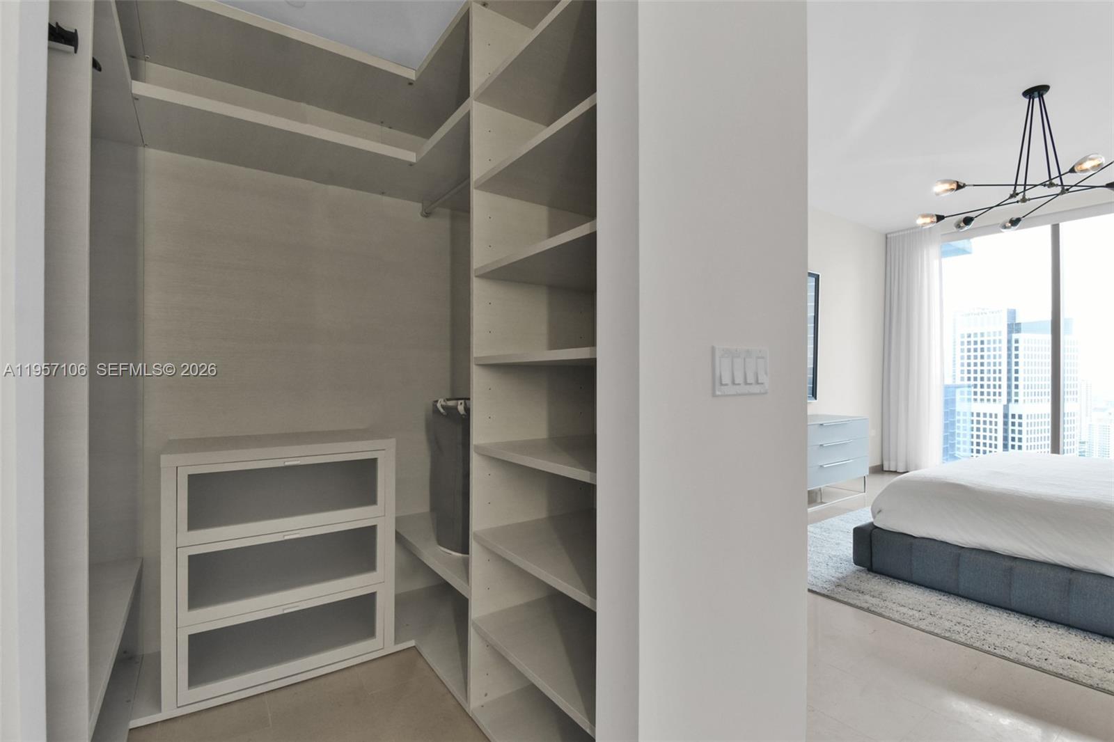 88 SW 7th St #3503, Miami FL 33130