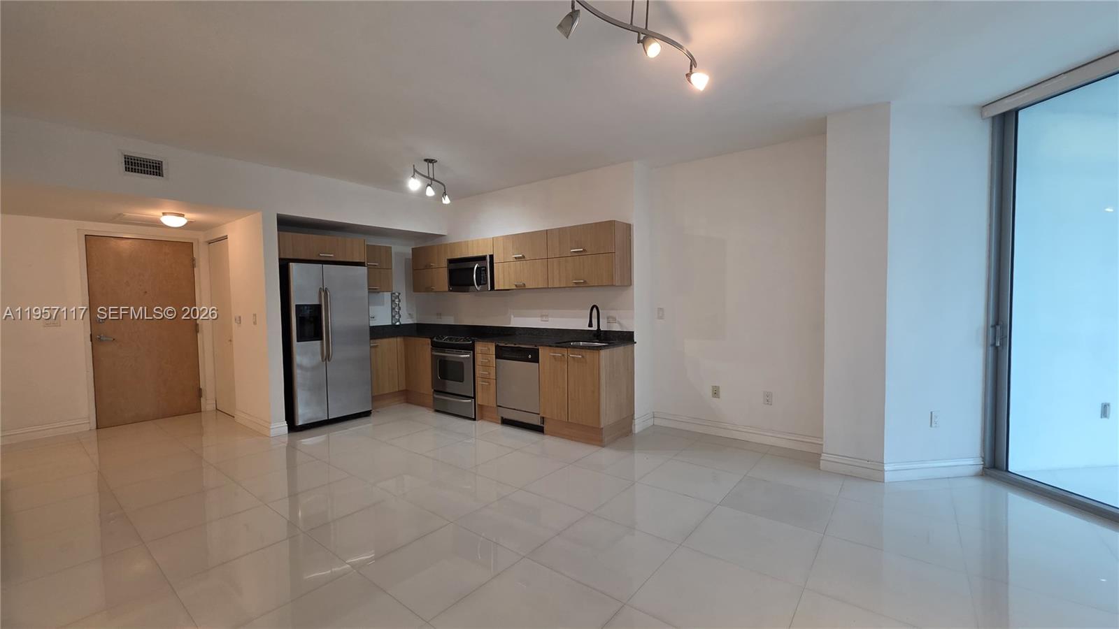350 S Miami Ave #2308, Miami FL 33130