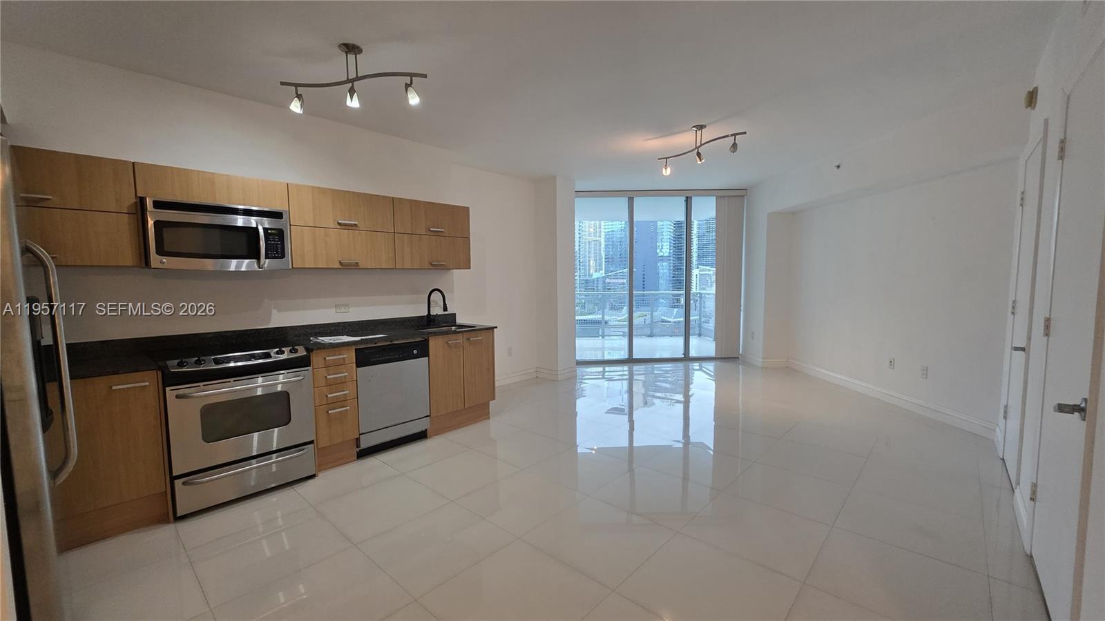 350 S Miami Ave #2308, Miami FL 33130