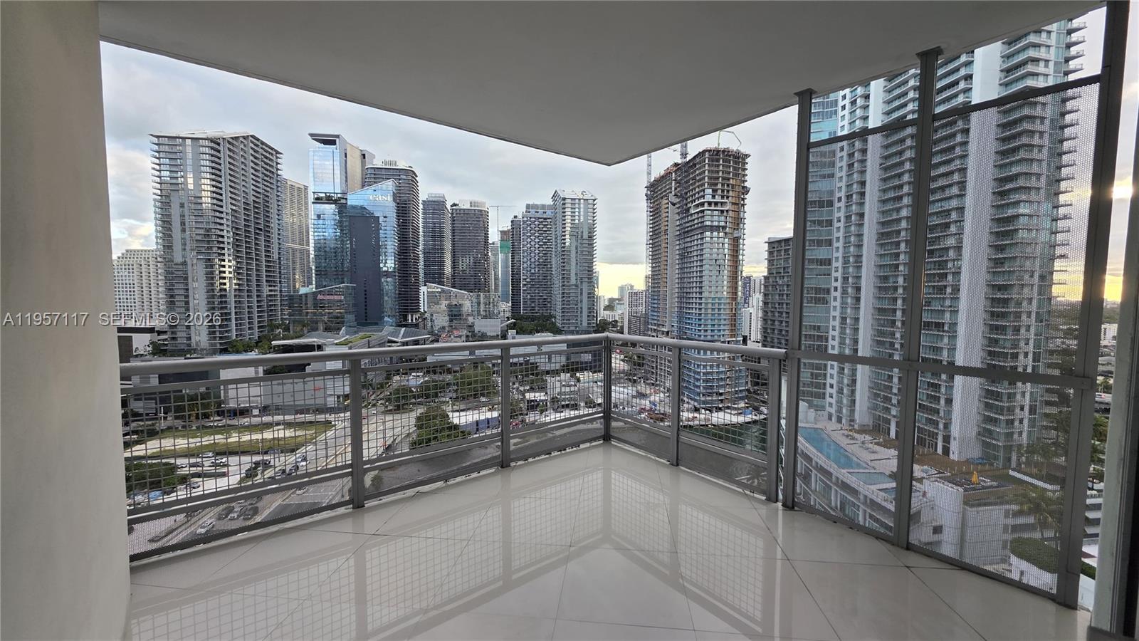 350 S Miami Ave #2308, Miami FL 33130
