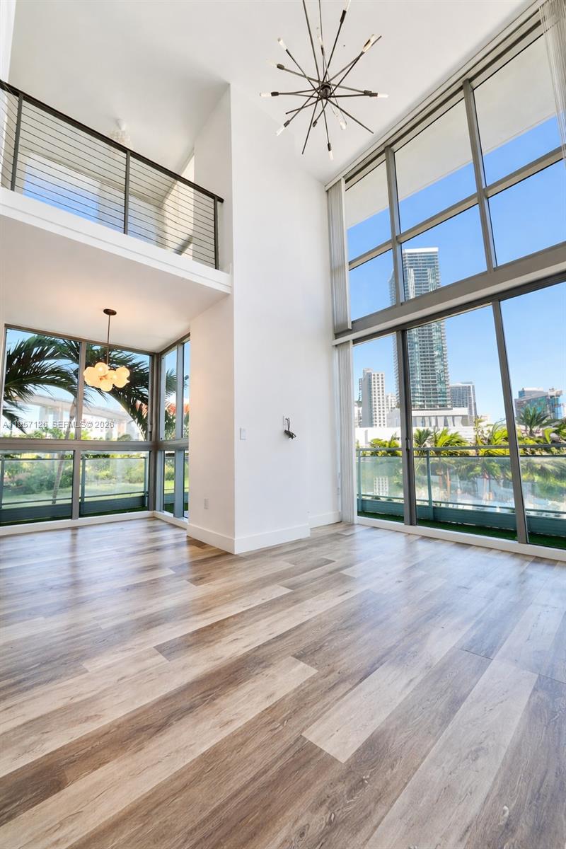 90 SW 3rd St #TH300A, Miami FL 33130