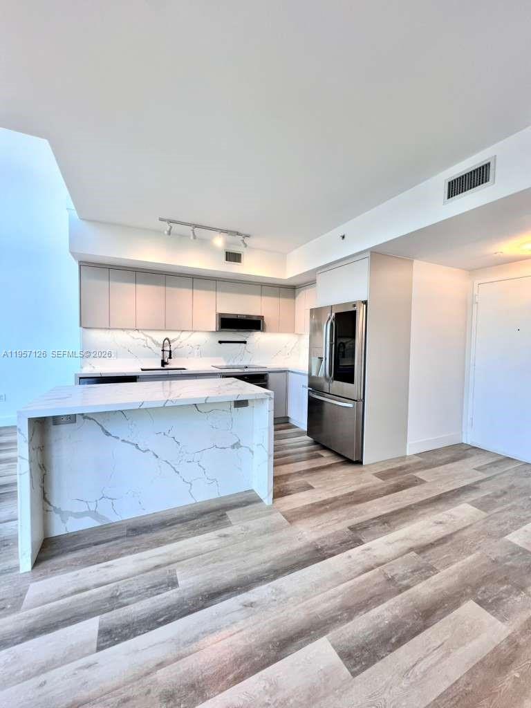 90 SW 3rd St #TH300A, Miami FL 33130