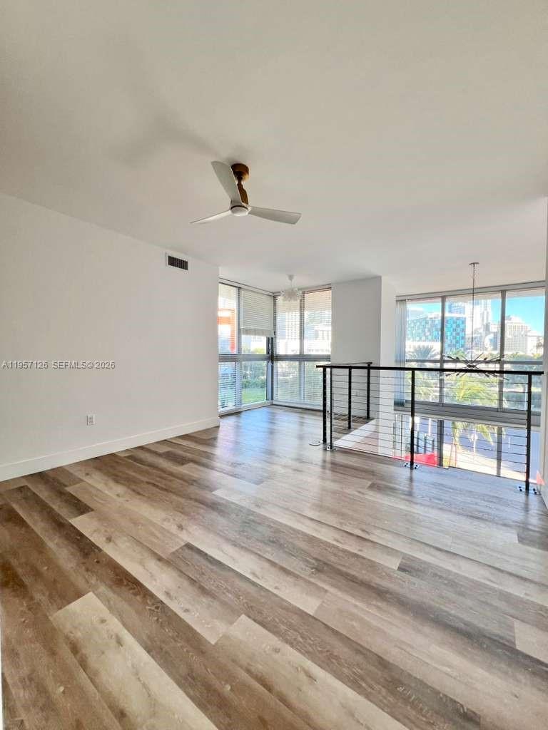 90 SW 3rd St #TH300A, Miami FL 33130