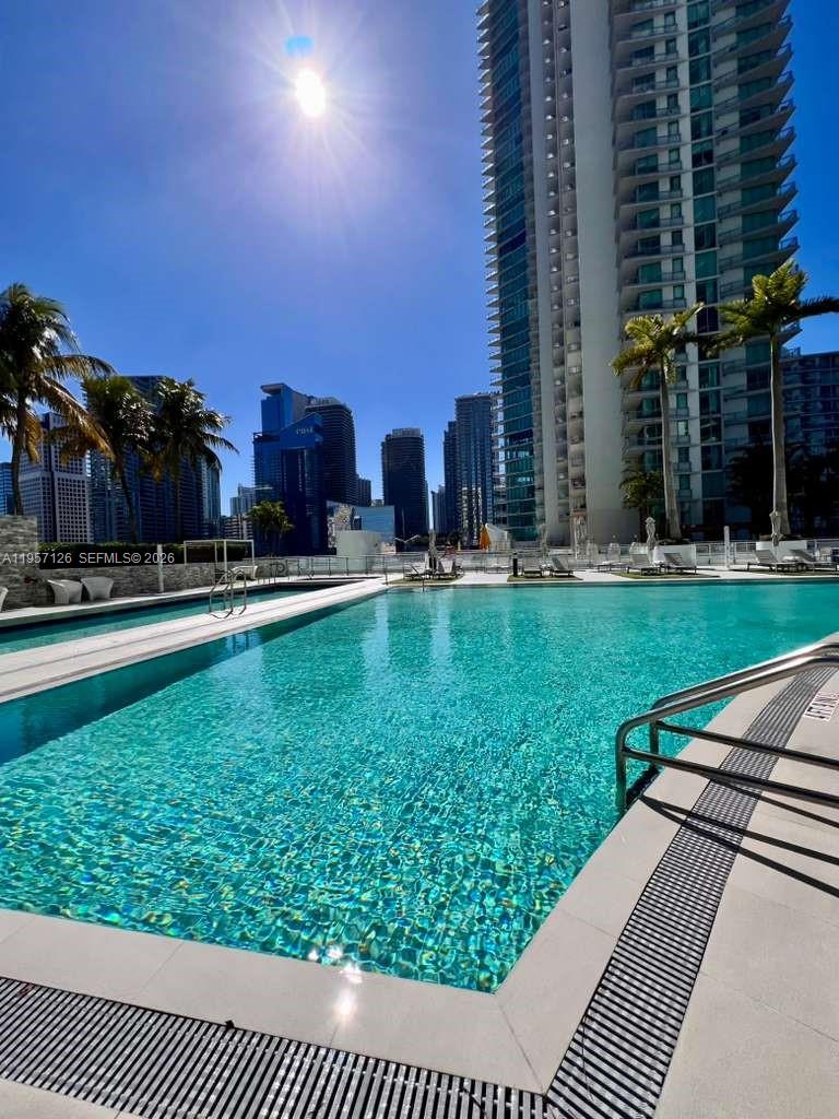 90 SW 3rd St #TH300A, Miami FL 33130