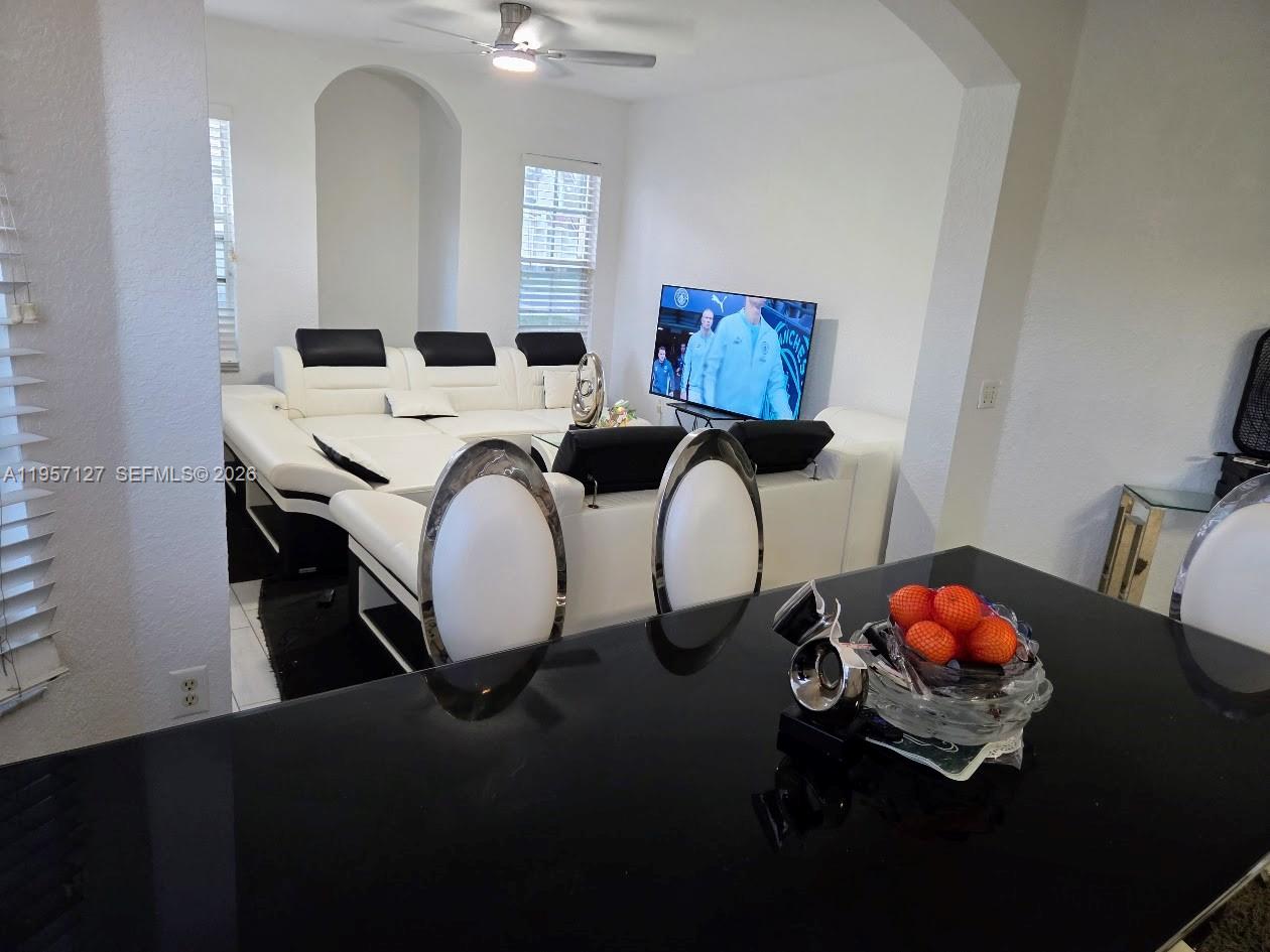 North Lauderdale FL 33068 - A11957127