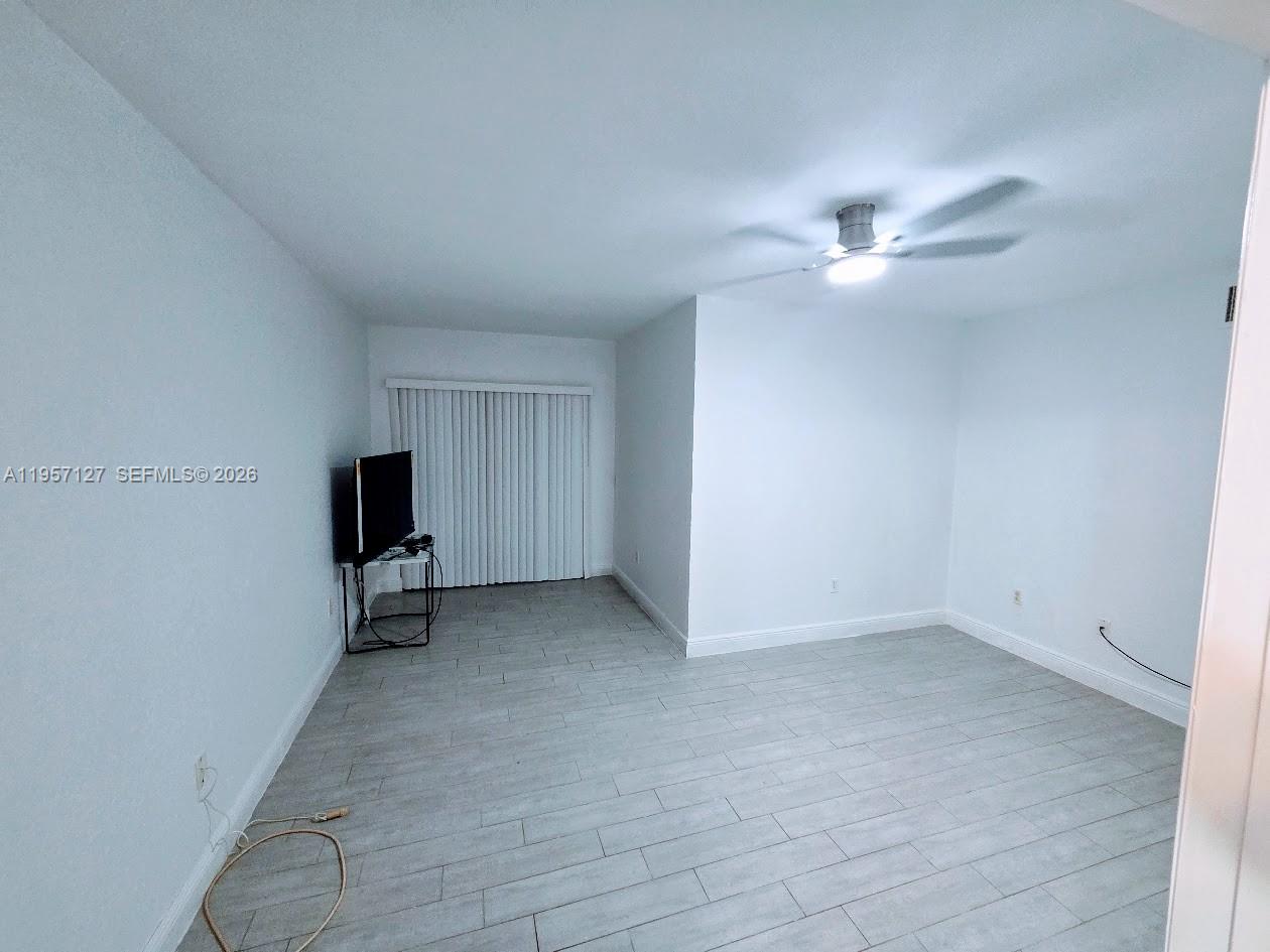 North Lauderdale FL 33068 - A11957127