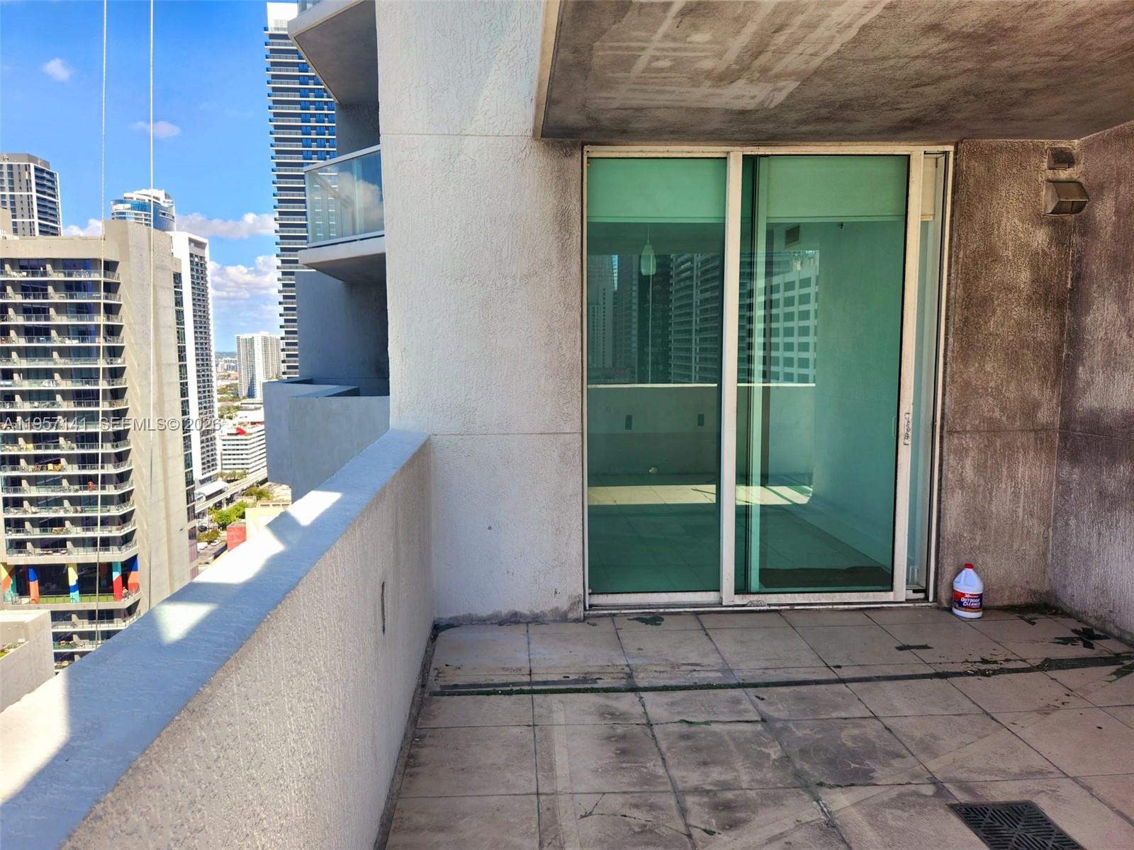 244 Biscayne Blvd #2809, Miami FL 33132